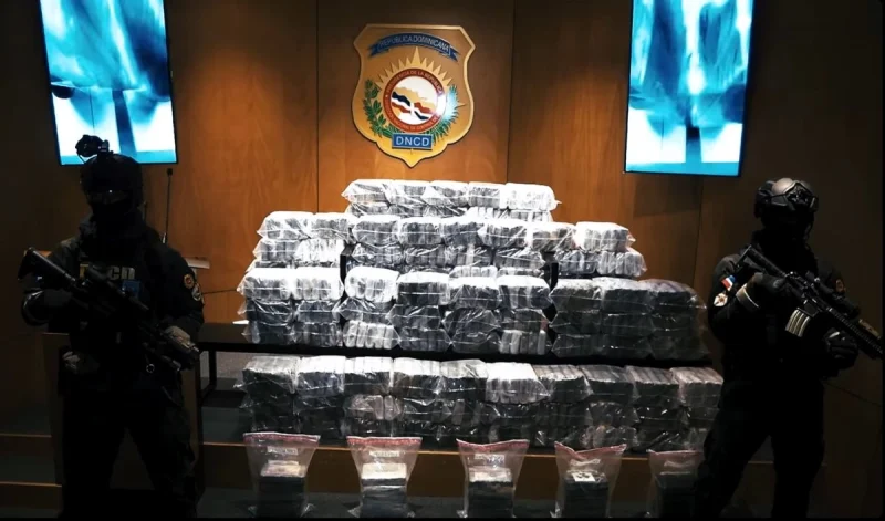 EU y República Dominicana interceptan lancha con droga en el Caribe; hay dos detenidos