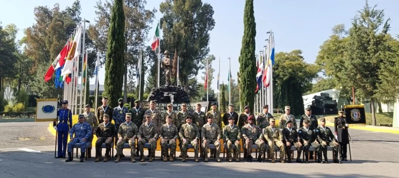 La responsabilidad prioritaria del Ejército es salvaguar a la nación frente al desafío del entorno mundial: general Leana