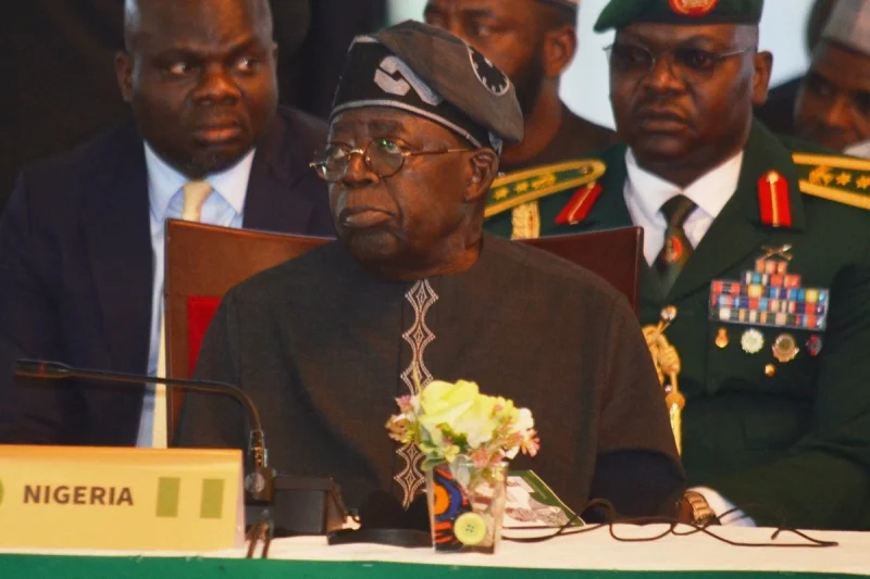 Presidente de Nigeria se dice dispuesto a reunirse con Trump tras amenazas de acciones militares