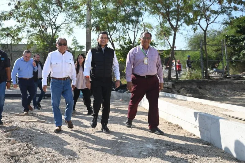 Supervisa alcalde avance de remodelación de central de autobuses de Victoria