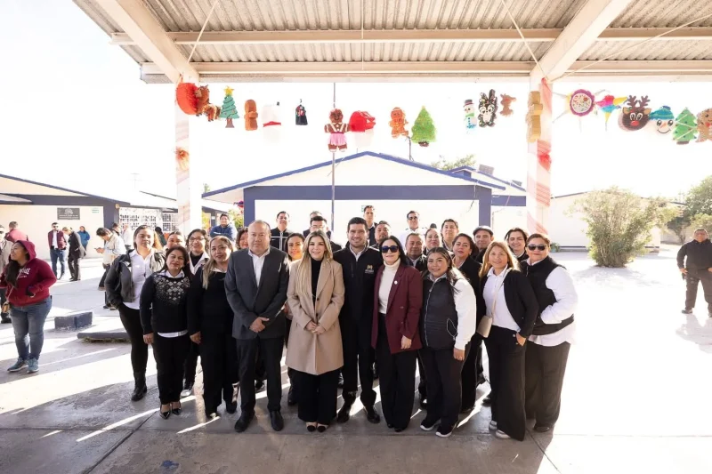 Alcalde Beto Granados inaugura aula en la escuela primaria Ford 187
