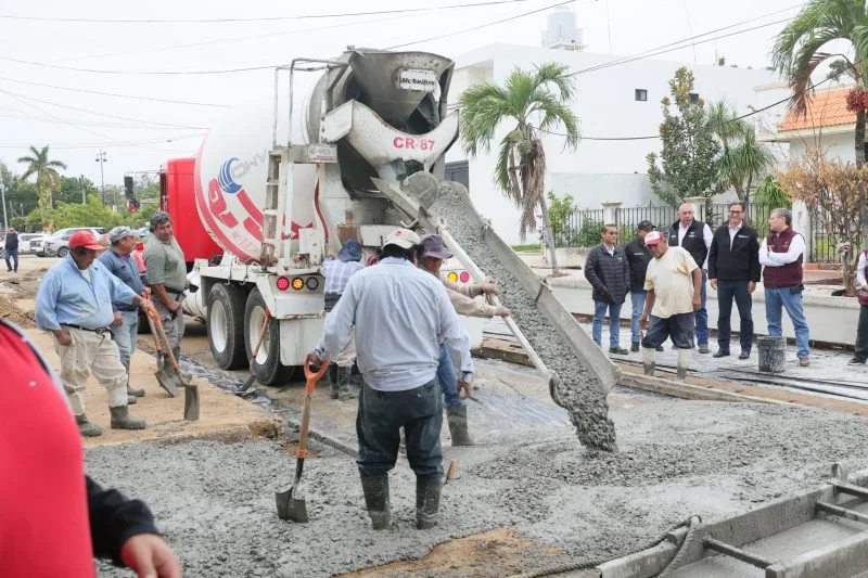 Erasmo González y Gerente de COMAPA SUR supervisan rehabilitación integral de red sanitaria