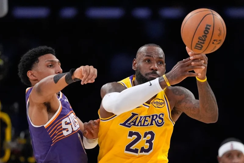 LeBron James sacrifica una racha de casi dos décadas por un triunfo de Lakers