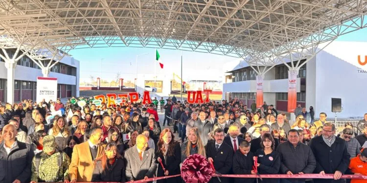 Inaugura Alcaldesa Carmen Lilia Canturosas y Rector Dámaso Anaya Obras de Infraestructura Educativa en la Pepa UAT