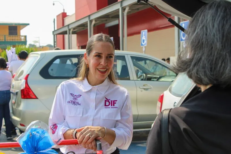 Impulsa Dunia Marón el respeto a espacios para personas con discapacidad