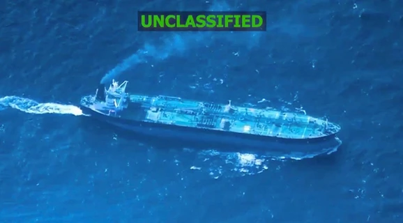 Fuerzas militares de EU interceptan séptimo buque petrolero vinculado a Venezuela