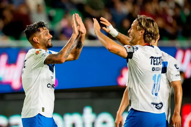 Monterrey golea al Mazatlán y es líder de la Liga Mx