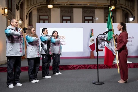 «Que su ejemplo inspire a millones a creer en el deporte», dice Sheinbaum