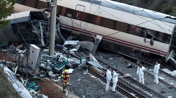 Sube a 39 la cifra de muertos por accidente de trenes en España