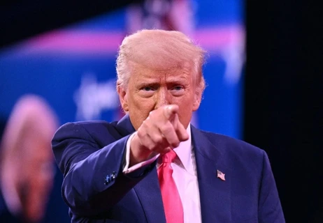 Trump insiste: pronto atacaremos por tierra a ‘narcos’