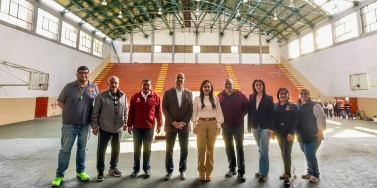 Avanza rehabilitación del escuadrón 201; Carmen Lilia reafirma compromiso con el patrimonio histórico de Nuevo Laredo, Tamaulipas