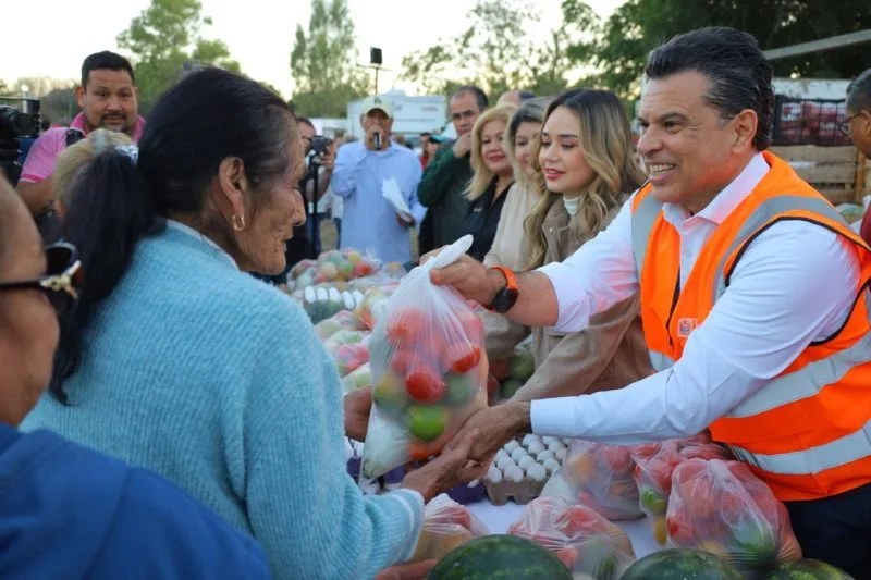 Llevan Lalo y Lucy jornada Día del Pueblo a la Mariano Matamoros