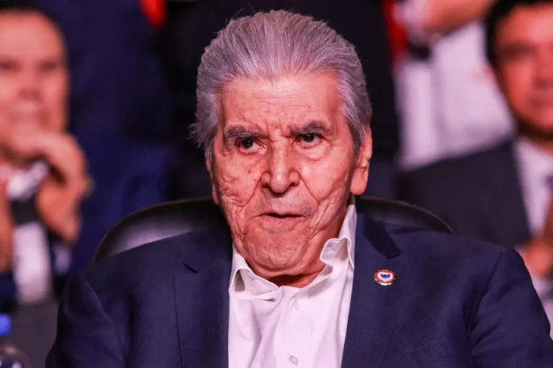 Carlos Aceves del Olmo renuncia a la CTM tras una década al frente