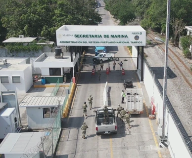Marina realiza simulacro y eleva a Nivel II la seguridad en el puerto de Tampico