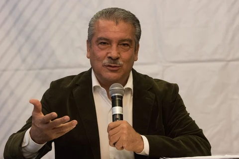 Se deslinda Morón del asesinato de Manzo; evalúa contrademandar a Quiroz