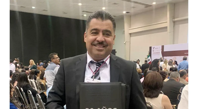 Se ‘destapa’ Ulises Ruiz para el SNTE