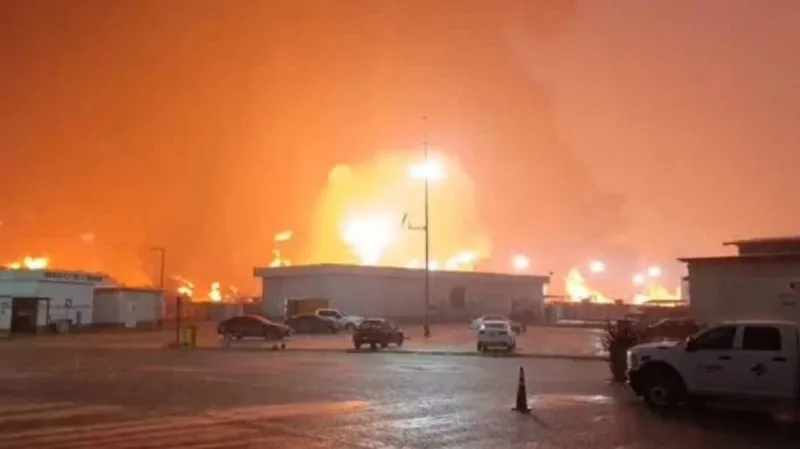 Un incendio en la refinería de Dos Bocas deja cinco personas muertas