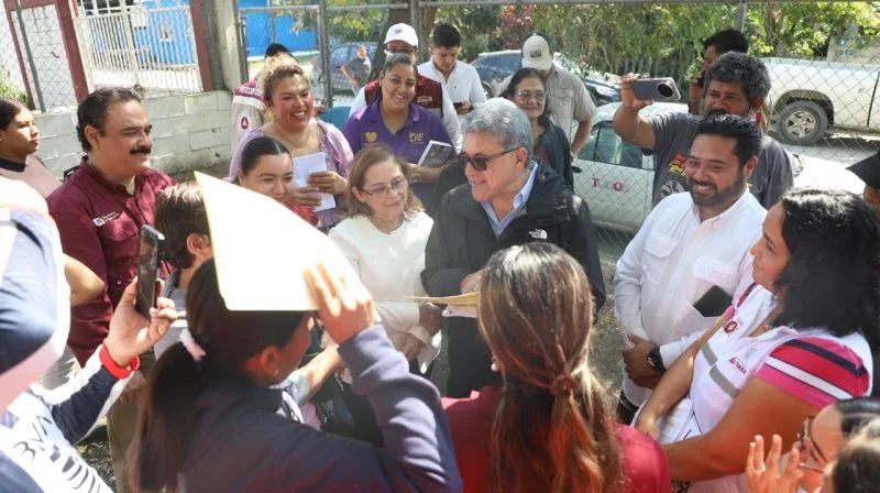 Se mantiene Armando Martínez entre los mejores alcaldes del país