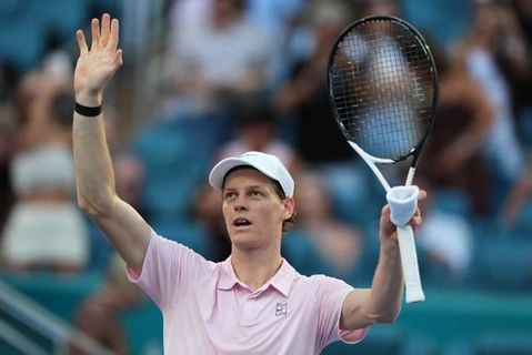 Jannik Sinner se instala en cuartos del Masters 1000 de Miami