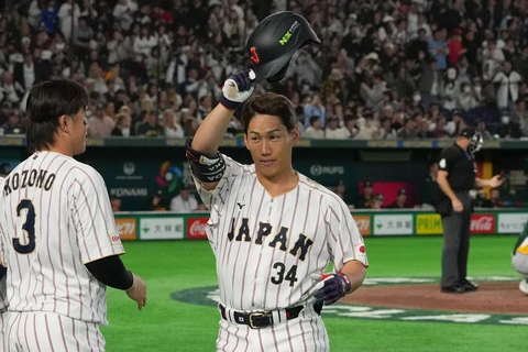 Japón vence 4-3 a Australia y avanza en el Clásico Mundial de Beisbol