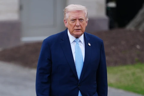 Trump dice que EU está “muy cerca” de lograr sus objetivos en ataques contra Irán