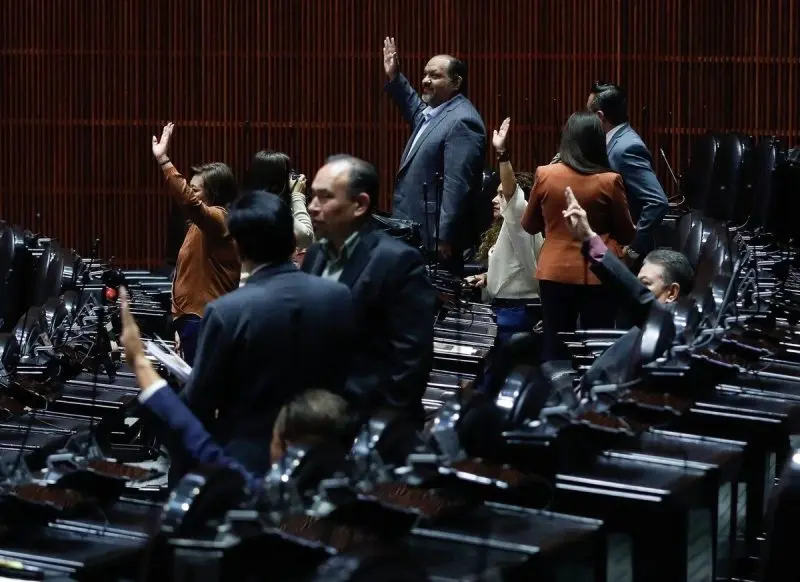 Diputados aprueban en lo general el plan B de reforma electoral