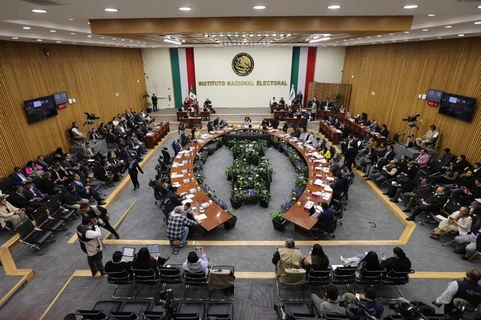 En selección de consejeros del INE «no hay dados cargados»: Morena en San Lázaro