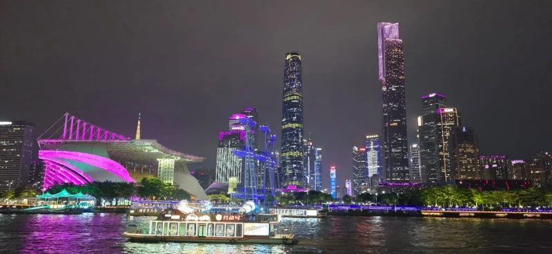 Turismo interno fortalece a China
