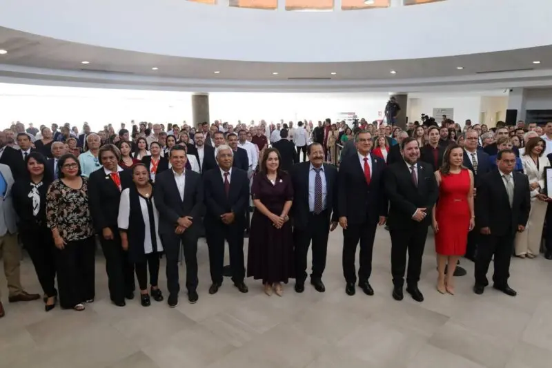 Son maestras y maestros pilares de la sociedad: Gáttas
