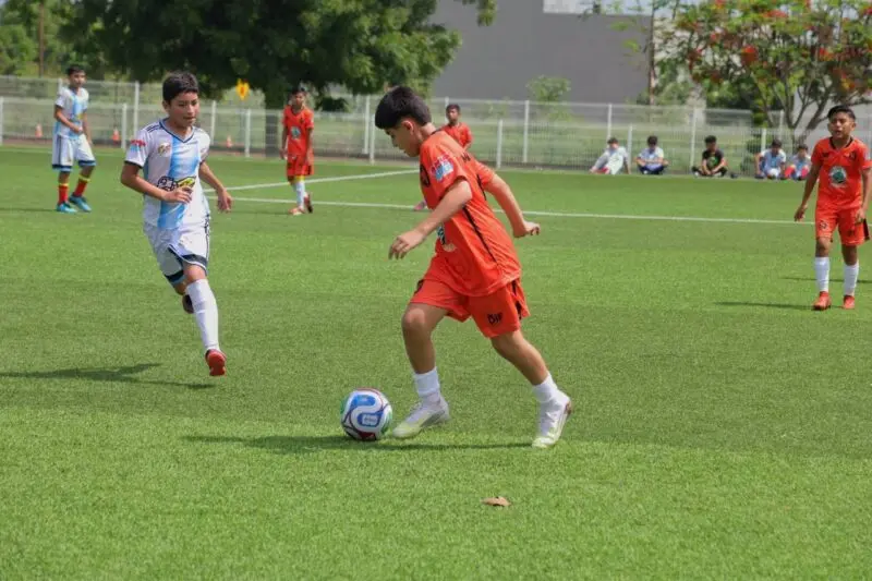 Rueda el balón en el Mundialito DIF Victoria 2026