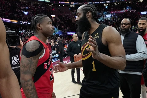 Cavaliers vencen a Raptors y avanzan a semifinales del Este