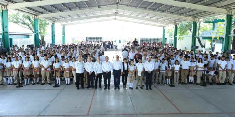 Incorpora Américo Villarreal a jóvenes tamaulipecos a la iniciativa nacional de fomento a la lectura