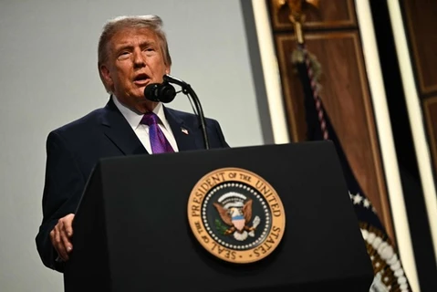 Trump endurece vigilancia bancaria sobre migrantes