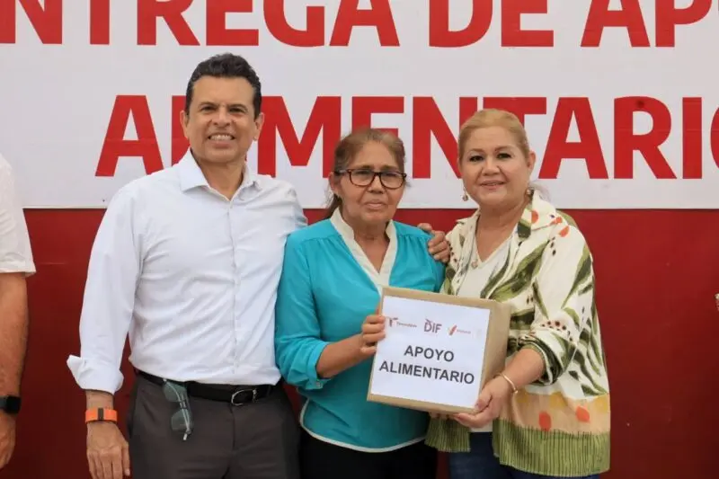 Entrega Lalo Gattás apoyo a beneficiarios del programa alimentario