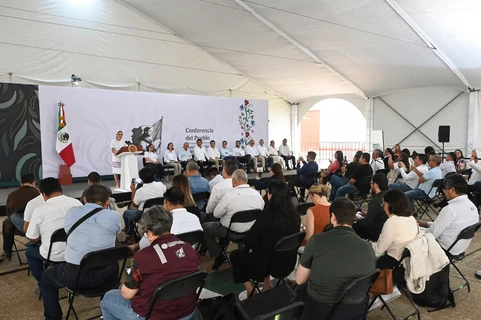 Detención de exmilitar vinculado al caso Ayotzinapa derivó de operativo migratorio en EU, señala Sheinbaum